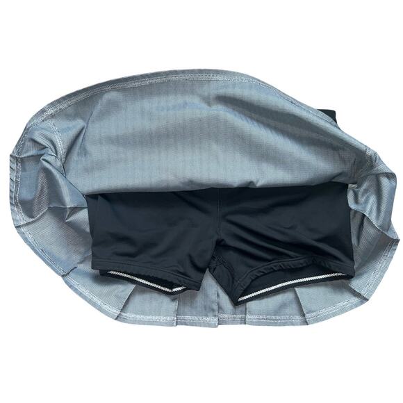 Lululemon Skort Size 4 - Picture 6 of 9